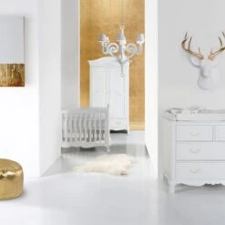 Kidsmill Royal Babybed Wit 60 X 120 Cm -Beste Kinderserie Winkel babykamer royal wit lr 1 1 1 cabf