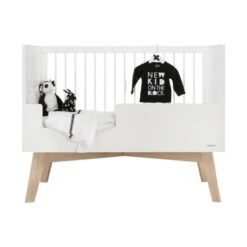 Kidsmill Sixties Babybed Wit Mat / Naturel 60 X 120 Cm -Beste Kinderserie Winkel sixties ledikant wit blank eiken 60 x 120 cm peuter bdf1